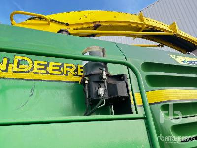 Кормозбиральний комбайн JOHN DEERE 7400 4WD: фото 40