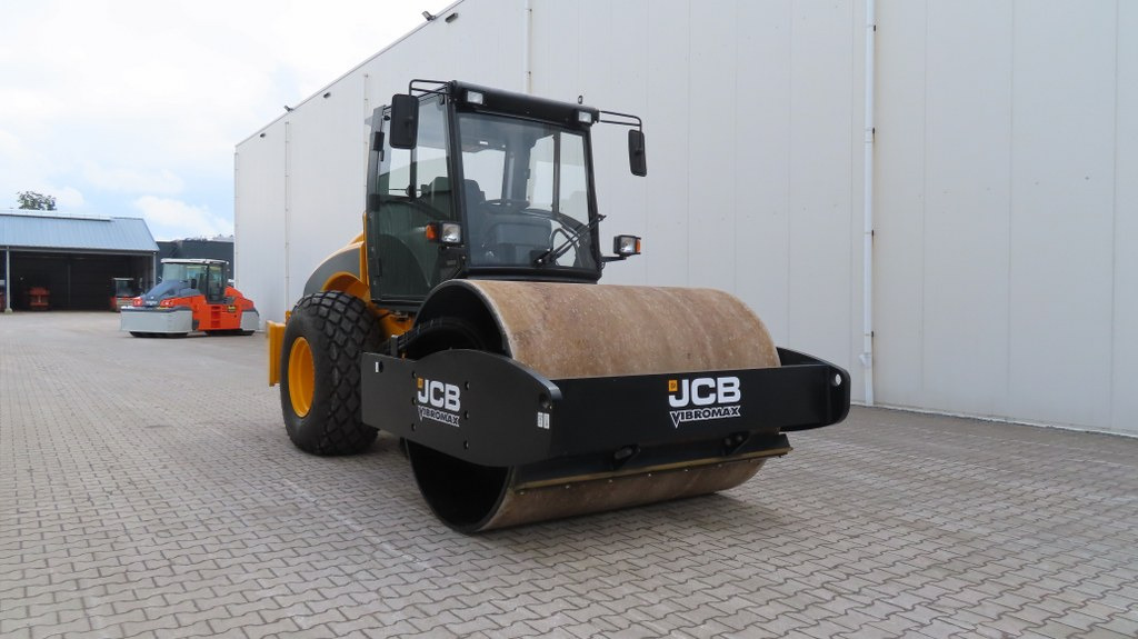 Компактор JCB VM200D: фото 8