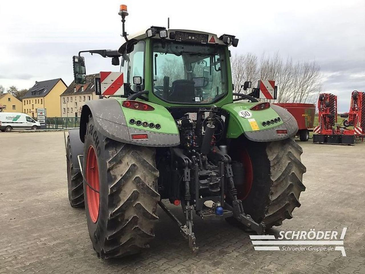 Трактор Fendt 724 vario s4 profi plus ProfiPlus: фото 6