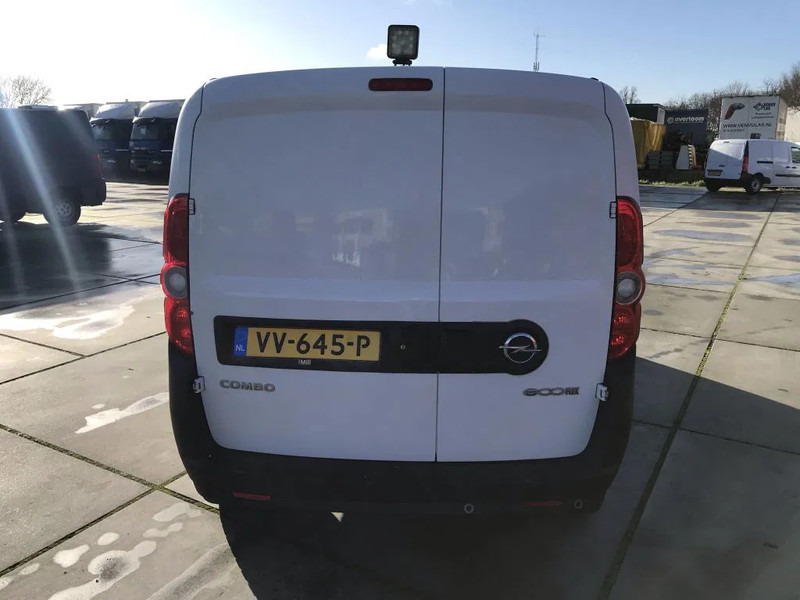 Суцільнометалевий фургон Opel Combo 1.6 CDTI: фото 8