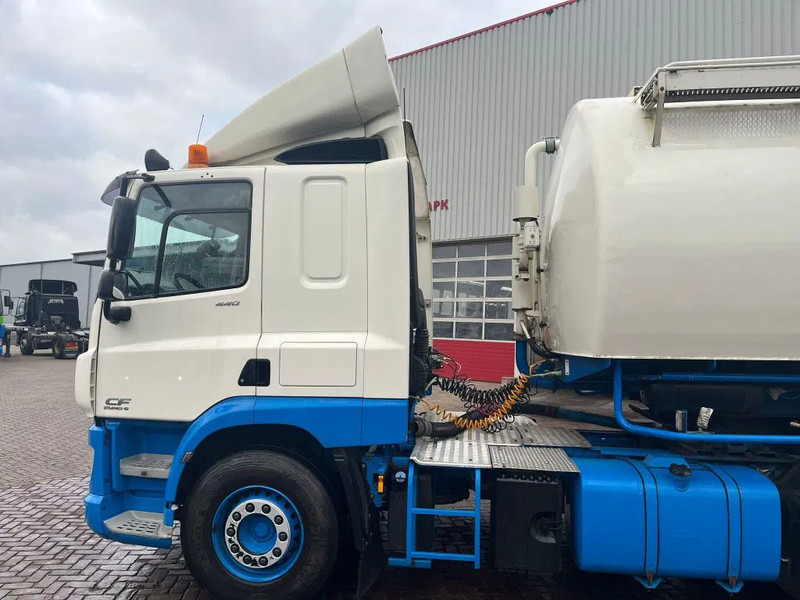 Тягач DAF CF 440 FT EURO 6 WITH BULK COMPRESSOR: фото 9