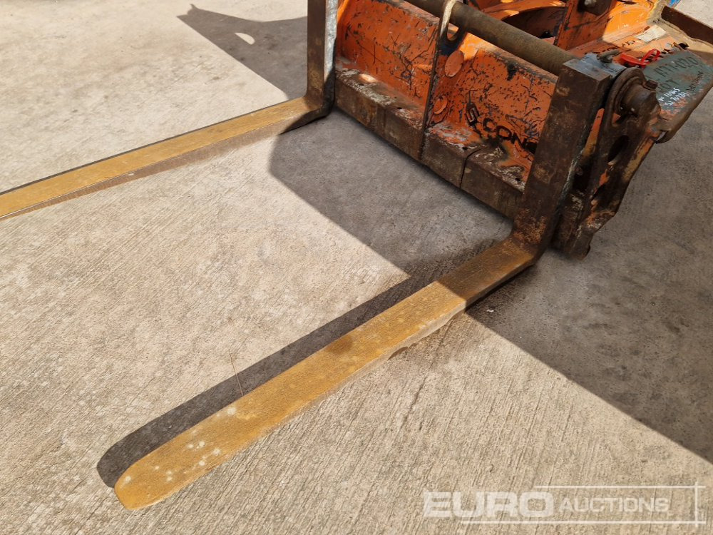 Вантажно-розвантажувальна техніка 2018 Conquip Pallet Forks 65/80mm Pin to suit 13-20 Ton Excavator: фото 10